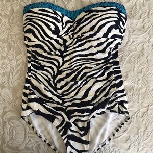 Tommy Bahama women’s bathing suit size 10